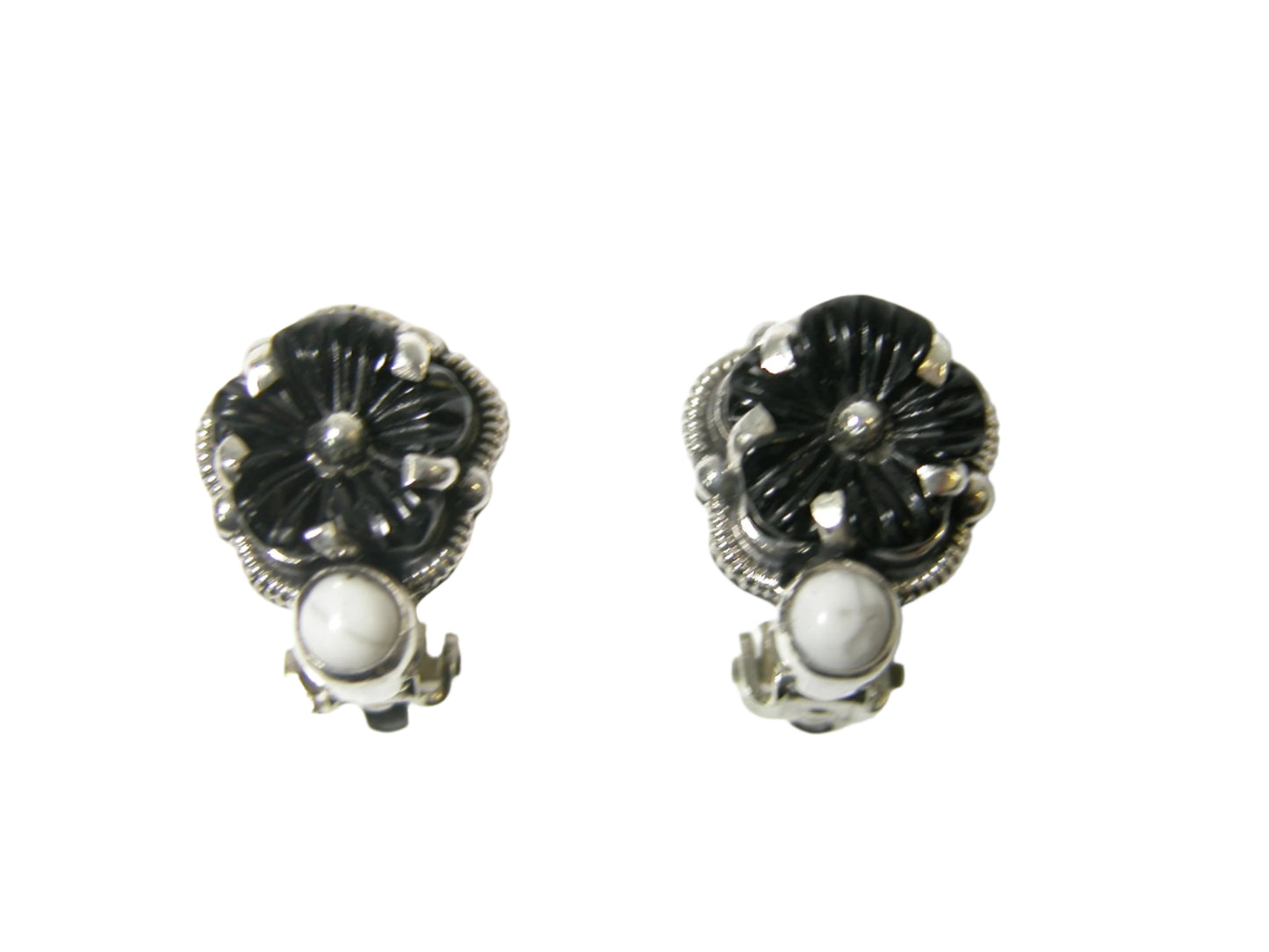 32189 Black Onyx Flower with Howlite Sterling Silver Earrings