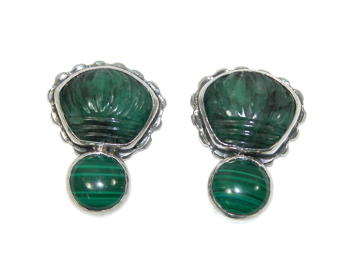 34382 Carved Emerald Sterling Silver Earring