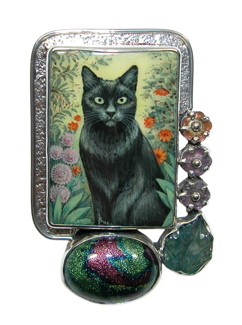 34469 Painted Cat on Black Onyx, Green Agate, Sterling Silver Pin / Pendant