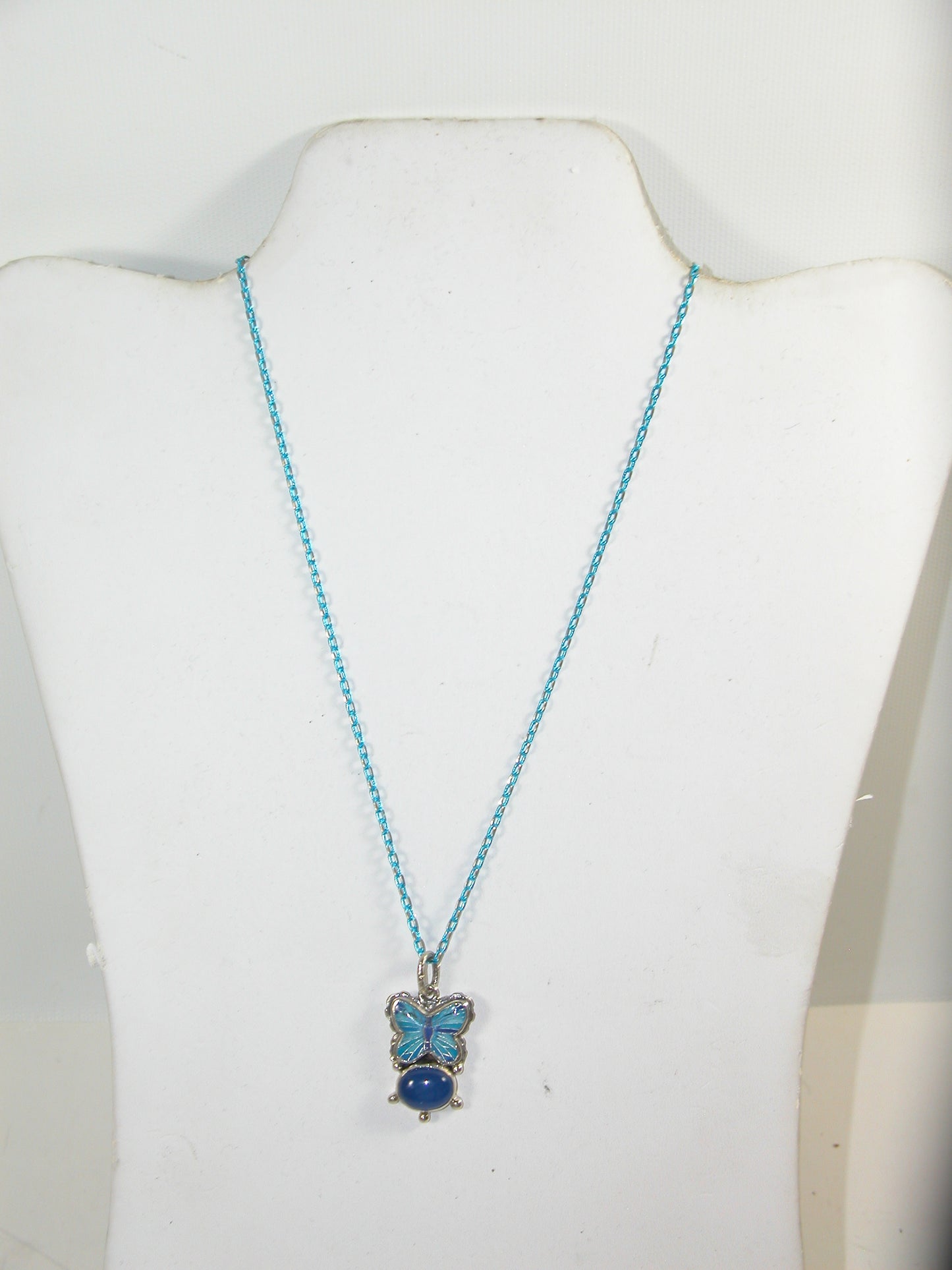 32986 Hand Enameling Butterfly Necklace