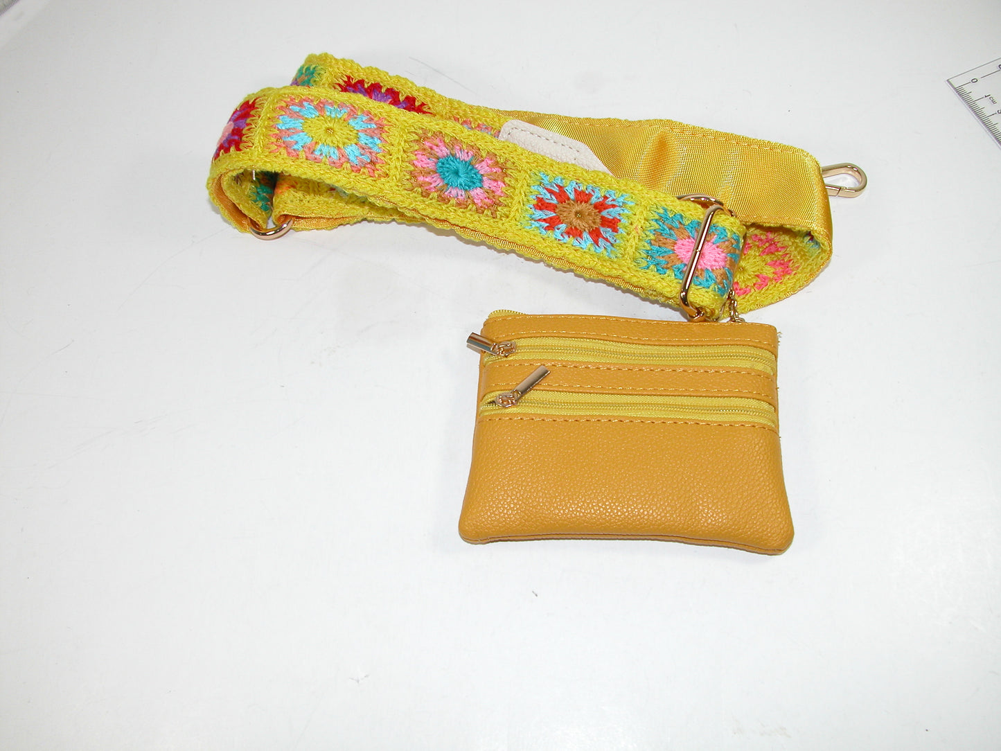 GF2125 Purse Strap Coin