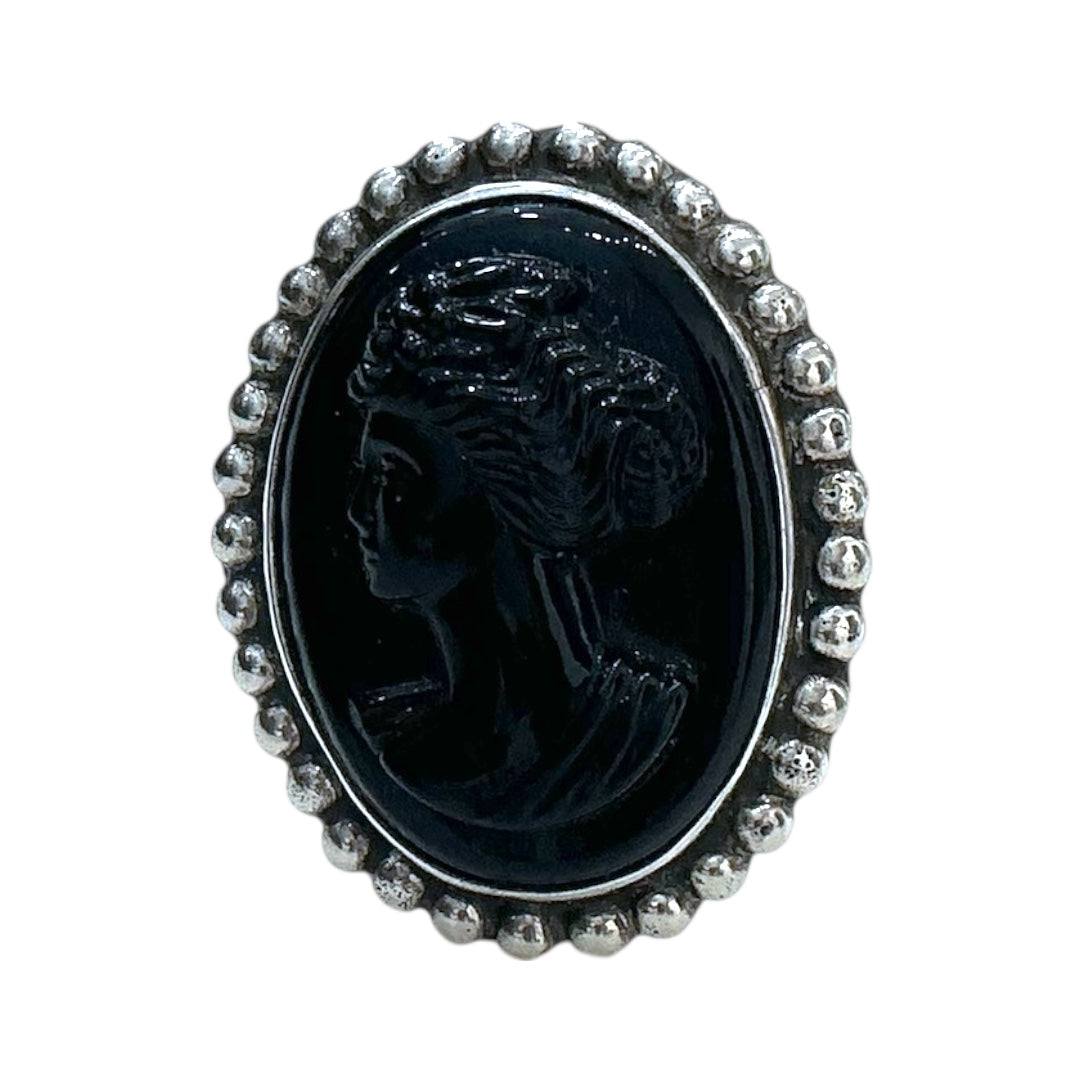 RING4 Cameo Ring