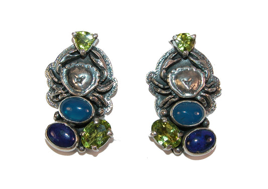 20327 Lapis Blue Onyx Peridot Carved Crab Sterling Silver Earrings