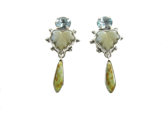 29413 Vintage Glass Blue Topaz Sterling Silver Dangle Earring