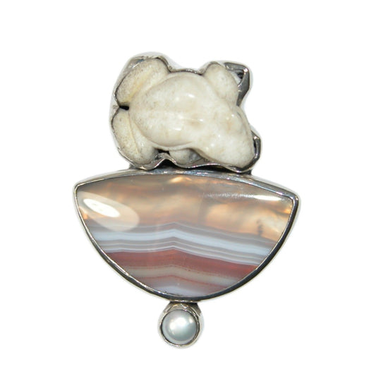 34176 Carved Frog, Agate Sterling Silver Pin and Pendant