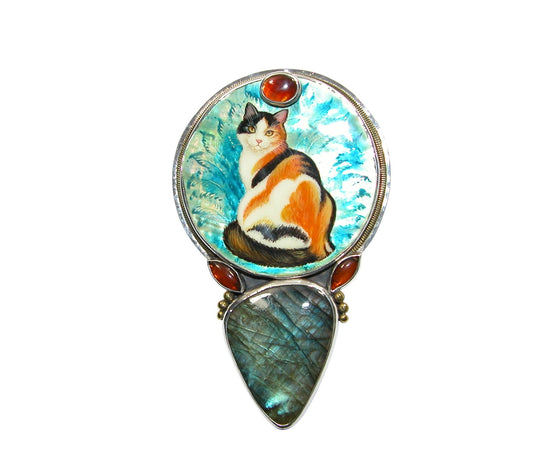 34507 Painted Cat on Mother of Pearl Pin Pendant