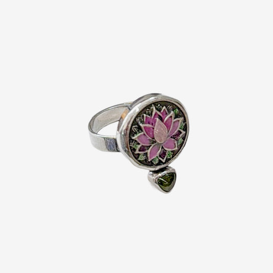 39580B Hand-Enameled Lotus, Peridot Ring