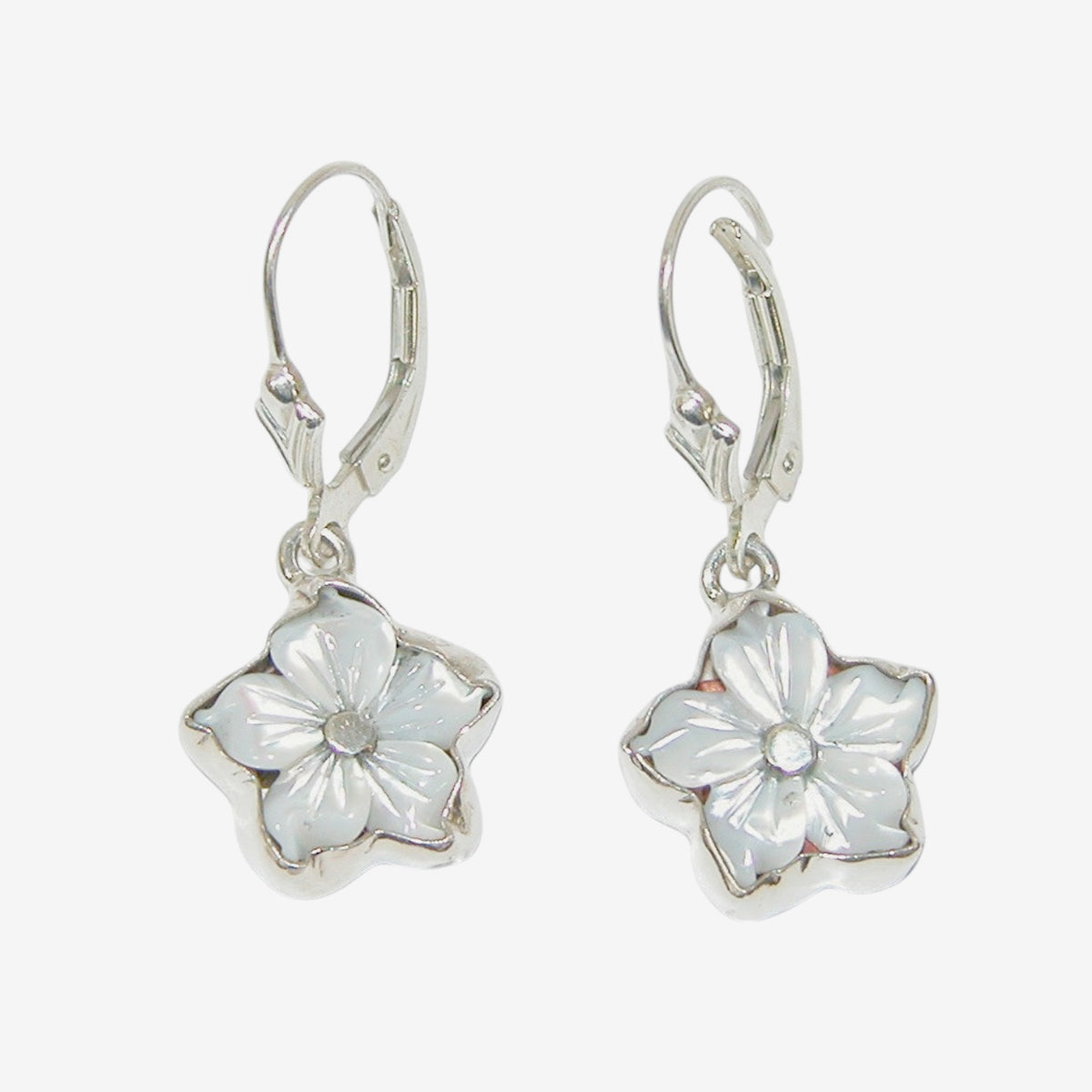 39676 Mother of Pearl Flower Earrings