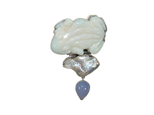 40011 Freshwater Pearl Frog Pin and Pendant