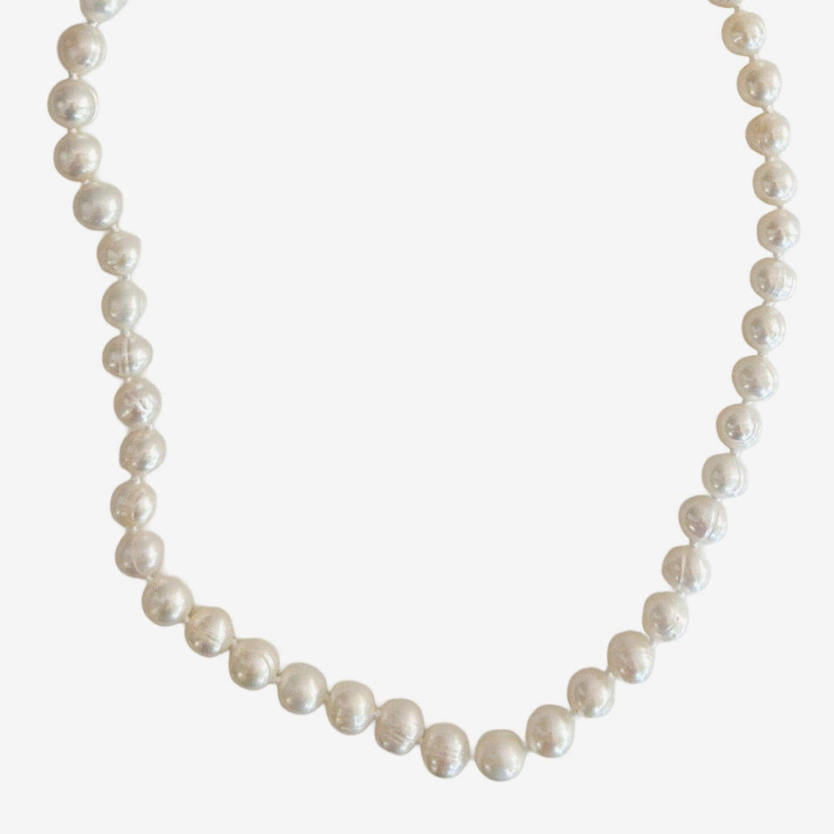 40022 Freshwater Pearl Knotted Necklace