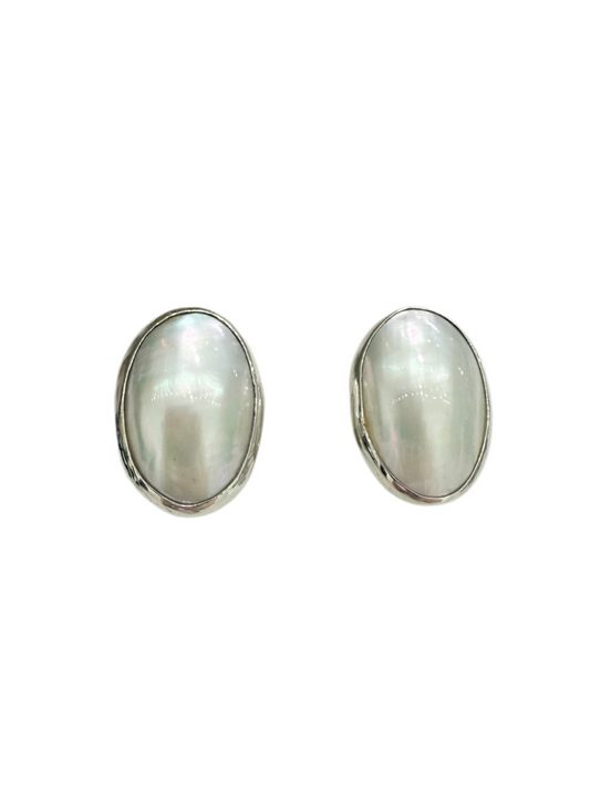 33506 Mabe Pearl Sterling Silver Earrings