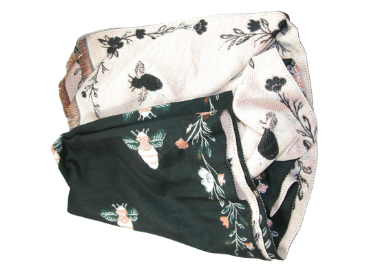 Bee Shawl Black and Cream GF3412