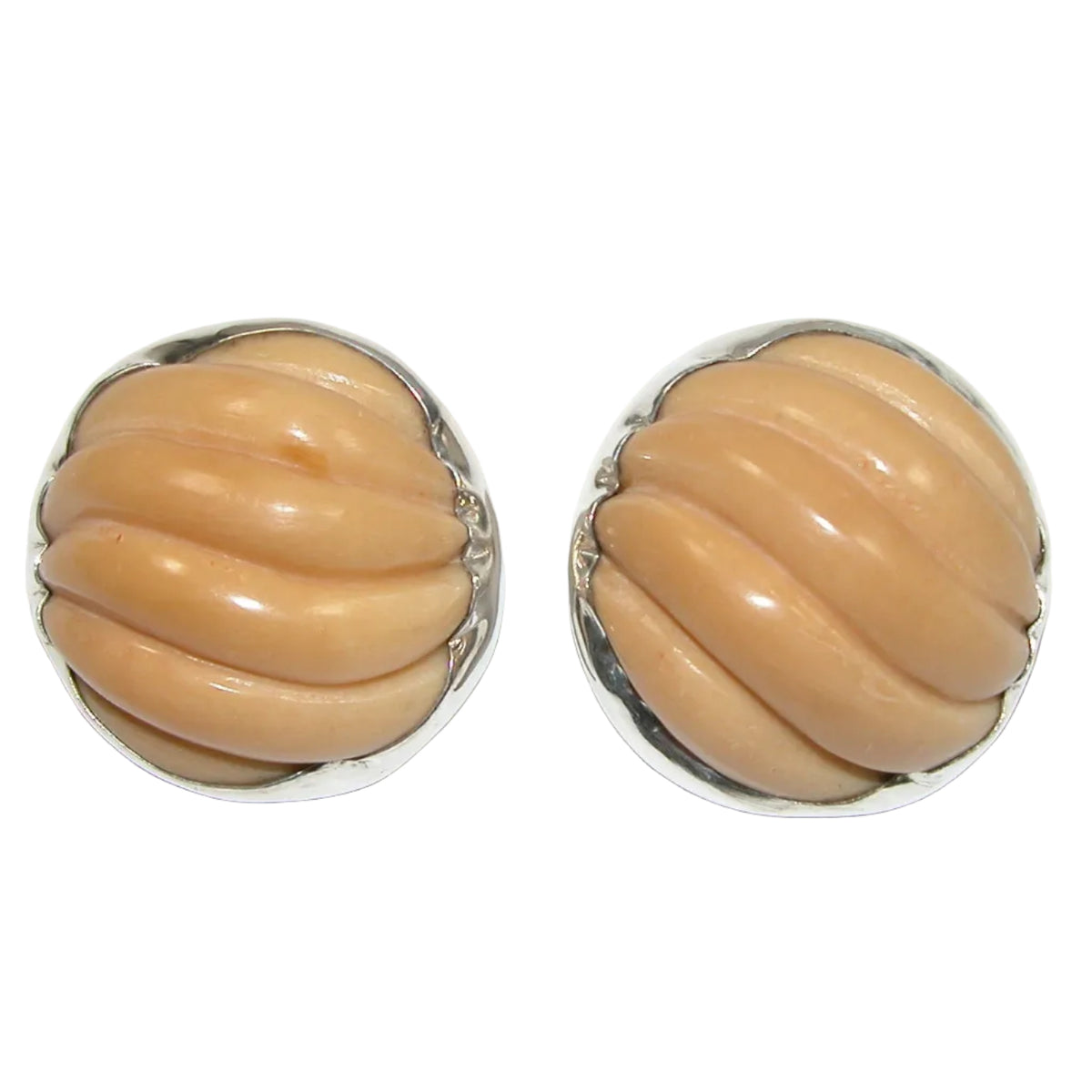 40248 Carved Tague Nut Sterling Silver Earring