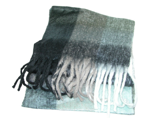 Black and Green Checkered Knit Scarf GF3810