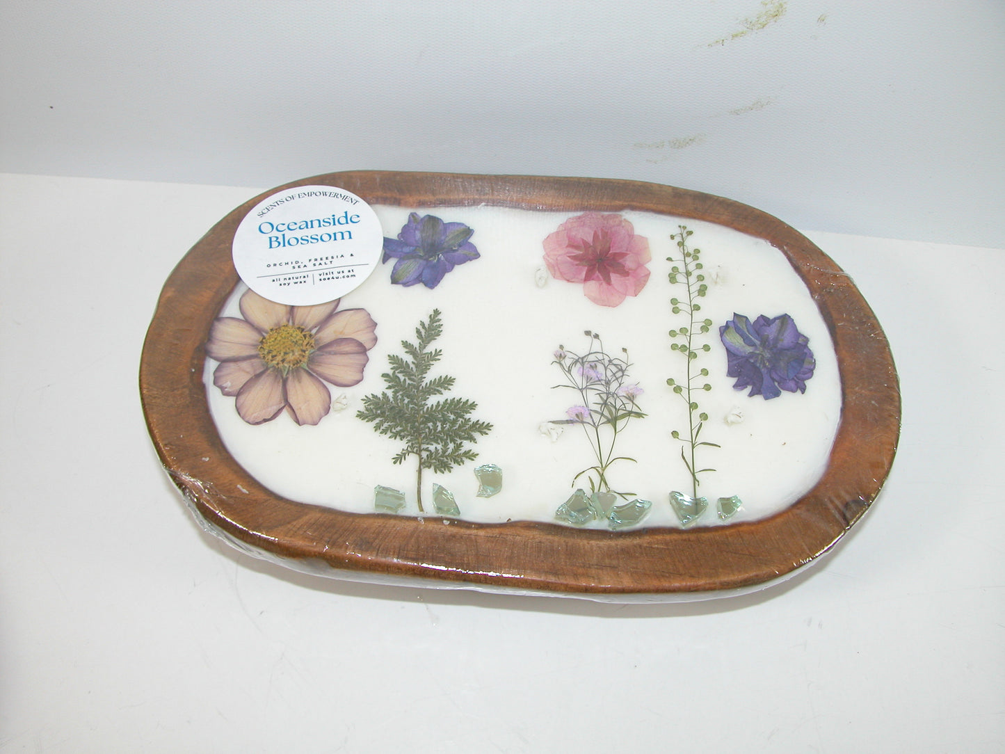 Wooden Oval Shape Scented Candle GF3557 Oceanside Blossom
