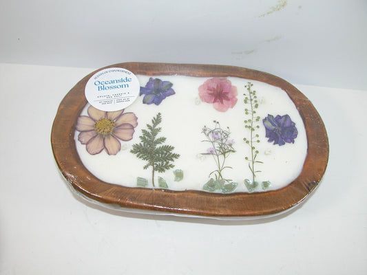 Wooden Oval Shape Scented Candle GF3557 Oceanside Blossom