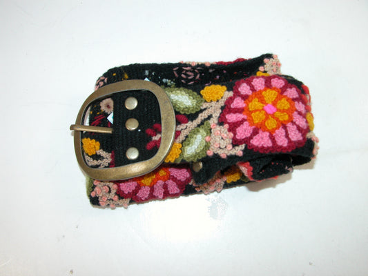 Embroidered Peruvian Belt Small GF3181