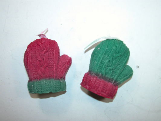 Christmas Mitten Candle GF1002