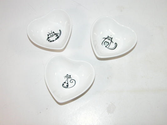 Cat Dish Heart GF3259