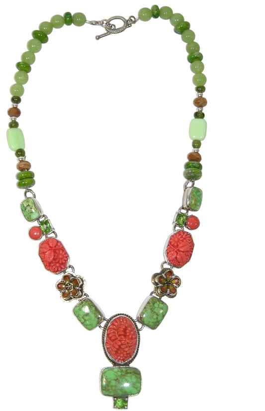 39605 Gaspeite Vintage Glass Sterling Silver Necklace