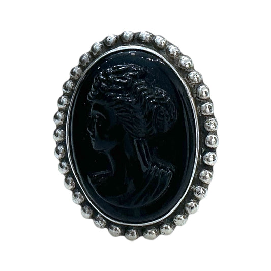 RING4 Cameo Ring