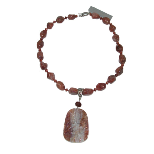 20826 Jade, Agate Carved Pendant Beaded Necklace